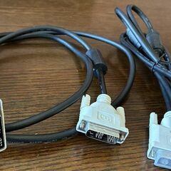 ディスプレイケーブル DVI-D ー DVI-D  2本 の画像