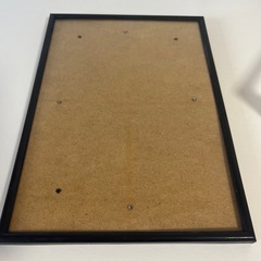 小物入れと額縁の画像