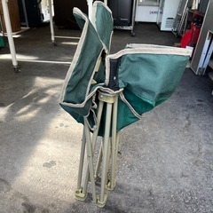 CAPTAN STAG (グリーン) K1140 ラウンジチェア カップホルダー付 キャンピングチェア  折りたたみ椅子 イス アウトドア キャンプ BBQ 釣り 中古品 ①の画像