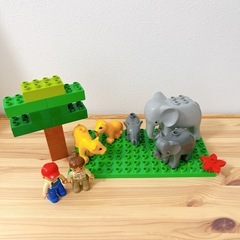 LEGOデュプロ 動物ブロック　基礎板　8×16ポッチ付きの画像