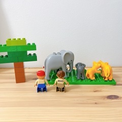 LEGOデュプロ 動物ブロック　基礎板　8×16ポッチ付きの画像