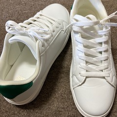 ほぼ未使用　スニーカー26.5の画像