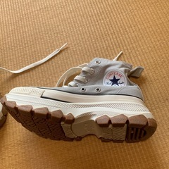 converse厚底スニーカーの画像