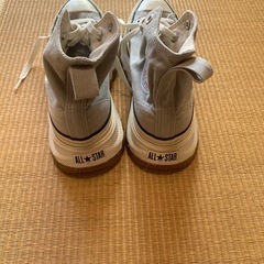 converse厚底スニーカーの画像