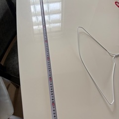 テーブル椅子セットの画像