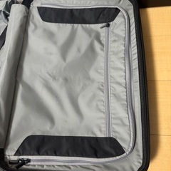 TUMI スーツケースの画像