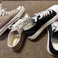 美品　スニーカーまとめての画像