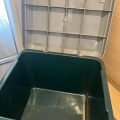 収納ボックスの画像