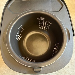 Panasonic IHジャー炊飯器 SR-KT060 2020年製 3.5合 ブラックの画像