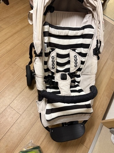 ベビーカー、エアバギー