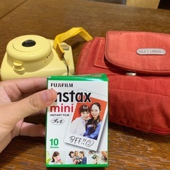 チェキInstax mini8【バックとフィルムのおまけ付き！！】の画像