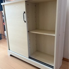 収納棚の画像