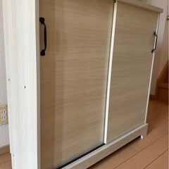 収納棚の画像