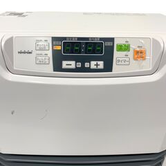 25C392_ジA TOYOTOMI トヨトミ 密閉式石油ストーブ FF-36G 2018年製 屋内用 FF 暖房 ストーブ 現状品 中古の画像