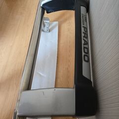 ランドクルーザープラド　バンパーガードの画像