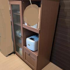 8/31まで　食器棚　キッチンボードの画像