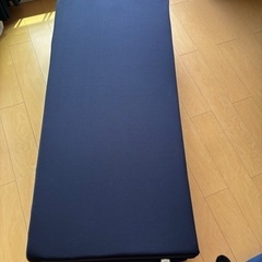 3つ折りタイプのマットレス（ダブル）の画像