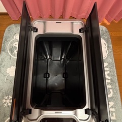EKO自動開閉式ダストボックス　45L
の画像