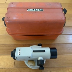 Nikon オートレベルAE-5W ケース付きの画像