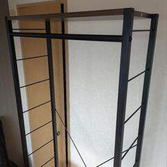 ハンガーラックの画像