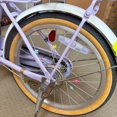 18インチ子供自転車補助輪付の画像