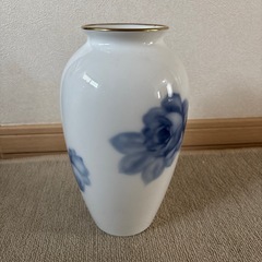 大倉陶園　花瓶　の画像