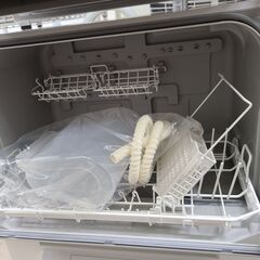 J1356　【リユースのサカイ柏店】Panasonic　パナソニック　食器洗い乾燥機　NP-TSP1-W　2023年製　クリーニング済み 参考価格88,110円の画像