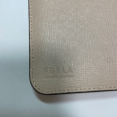 FURLA ベージュ 二つ折り財布の画像