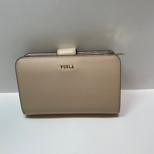 FURLA ベージュ 二つ折り財布