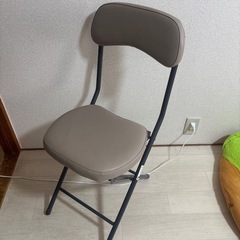 ニトリ、折りたたみチェア　バーミーズ、モカ色の画像