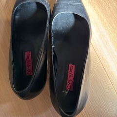女性用ハイヒール靴の画像