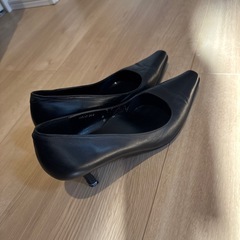 女性用ハイヒール靴の画像