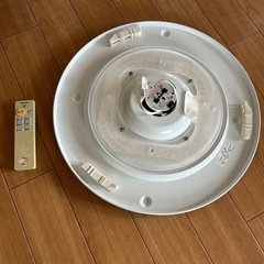 Panasonic ８畳用 LED シーリングライト HH-CC0825AE（調光・調色機能付き）2017年製の画像