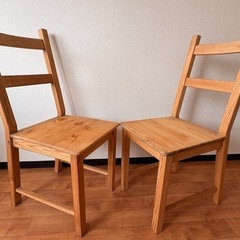 IKEA 木製チェア 2脚の画像