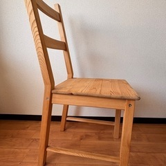 IKEA 木製チェア 2脚の画像
