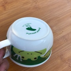 カエルくんのティーカップの画像