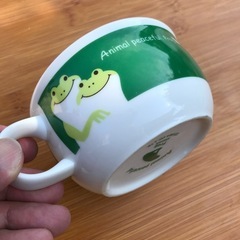 カエルくんのティーカップの画像