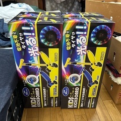 光る　キッズ　キックボードの画像