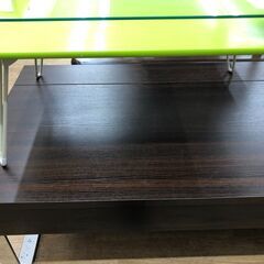★リユースのサカイ幸手店★SJ10248★ジモティ割あり★  ガラス折り畳みテーブル 緑 W71×D48×H36 クリーニング済み の画像