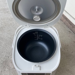 22年製炊飯器の画像