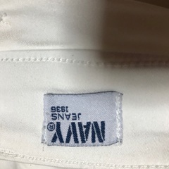 NAVY 白　ストレッチ　七分丈の画像
