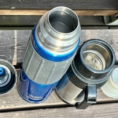 Thermosサーモス ステンレス水筒 1L 美品その他計2本セットの画像