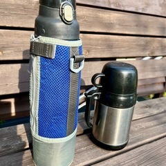 Thermosサーモス ステンレス水筒 1L 美品その他計2本セットの画像