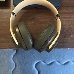 BluetoothヘッドホンDOQAUSの画像
