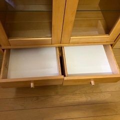 キャビネット　食器棚　
茶箪笥　飾り棚の画像