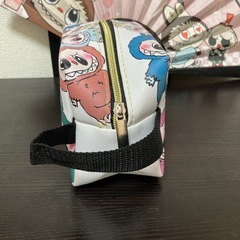 100🐰LABUBUラブブ。デカポーチの画像