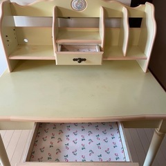 学習机ディズニープリンセスの画像