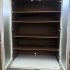 【ジャングルジャングルサカイ石津店】2枚扉収納棚　キッチン収納　収納棚　収納家具　ガラス　目隠し　ブラウン　クリーニング済み 堺市 西区 東区 北区 南区 堺区 石津の画像
