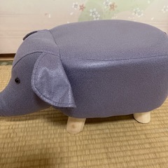 子どもが喜ぶ！象モチーフのファブリックチェア（中古美品）の画像