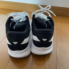 美品！スニーカーの画像